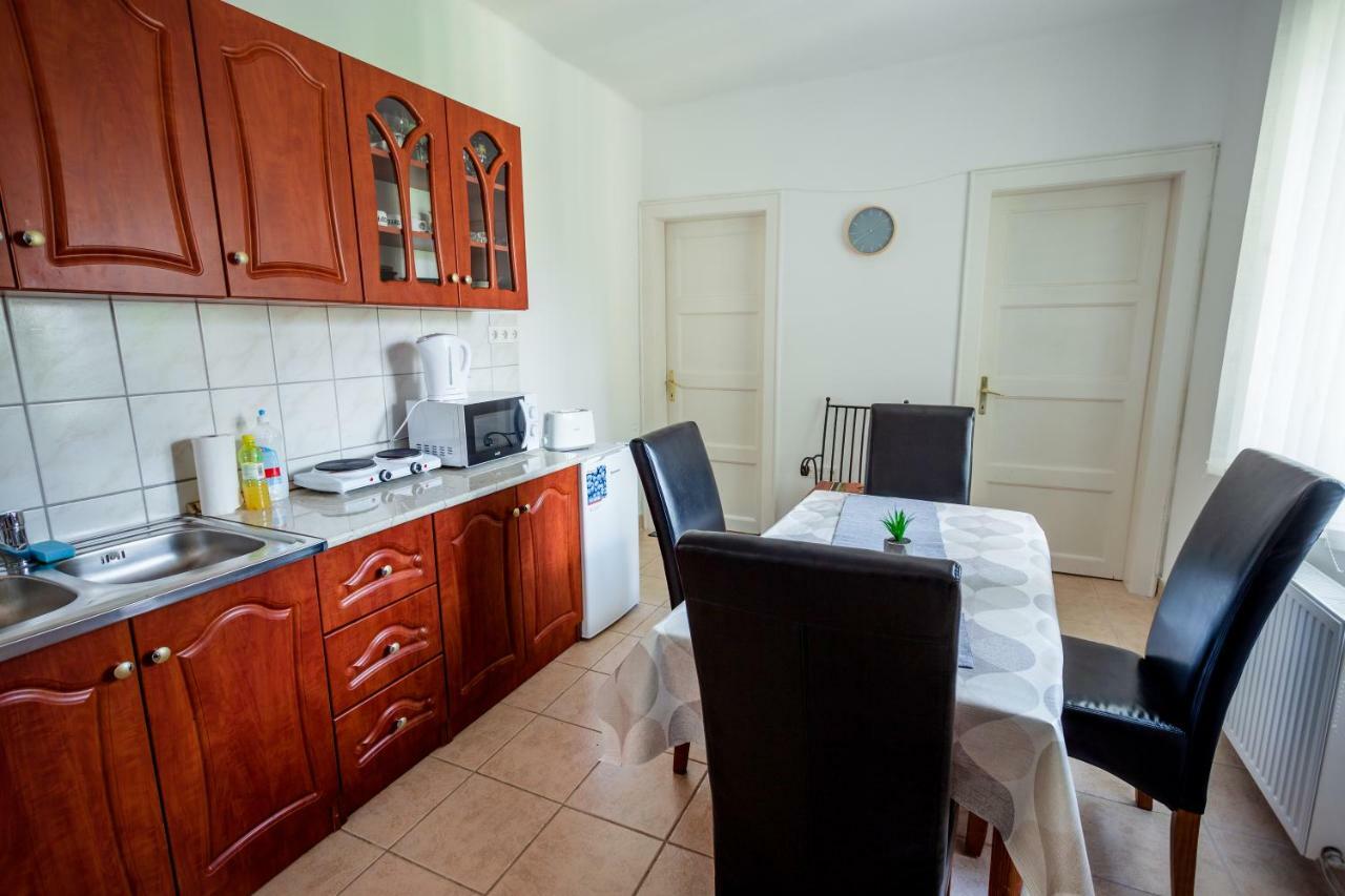 Ferienwohnung Viragos Vendeghaz Keszthely Exterior foto
