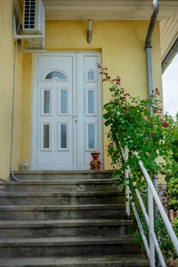 Ferienwohnung Viragos Vendeghaz Keszthely Exterior foto